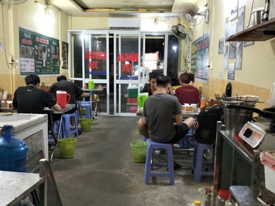 Sang quán bún chả hà nội   địa chỉ 218 nguyễn oanh, phường 17, quận gò vấp 4