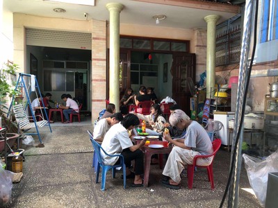 Chính chủ cần sang nhượng quán cơm - lê quý đôn - bình thọ. 0