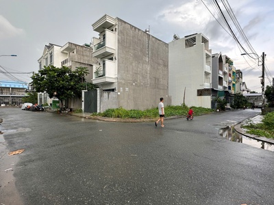 Nhà phố 4 tầng siêu đẹp, nhựa 8m đường lò lu, trường thạnh, quận 9, sổ hoàn công 56,4m2 giá 6.5 tỷ 4
