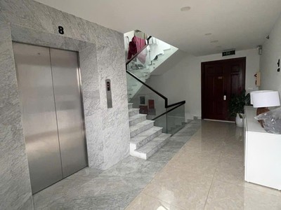 Bán nhà mặt phố hàm long, quận hoàn kiếm, hà nội, diện tích 176 m2, xây  9 tầng, sổ đỏ chính chủ. 1