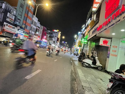 Chính chủ bán nhà mt phan đăng lưu, phú nhuận, 5 tầng, 4m x 18m, 34 tỷ 1