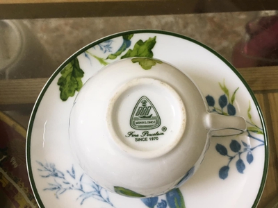 Bộ 6 chén 6 đĩa sứ Minh long Hoa lá xanh cho khách tìm ghép bộ, tình trạng một đĩa như hình chụp, 1