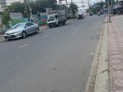 Cần tiền   bán nhà đất 10x30m thổ cư 100 tại a11 lô 17 kdc thuận giao, thuận an, bình dương 0