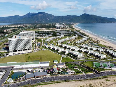 Villa ven biển đẳng cấp 5 sao 140m2 , 4pn, 4wc, nguyễn tất thành 0
