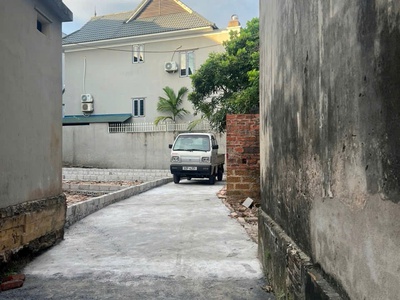 Chỉ 1,2x tỷ  -52,6m đất sẵn sổ đỏ full thổ cư   gần ql6 cách tt chúc sơn chỉ 5km , ngã tư sở thanh 2