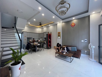 Nhà mới 3 tầng 50.5m2 khu the sun đường nhựa  xe hơi thông sài gòn mới, 83 đào tông nguyên thị trấn 1