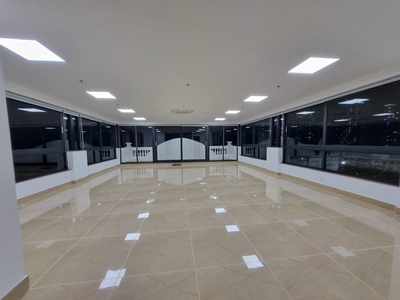 Nắm bắt cơ hội vàng: sở hữu tòa văn phòng 8 tầng mặt phố phạm văn đồng, dòng tiền ổn định 400 2