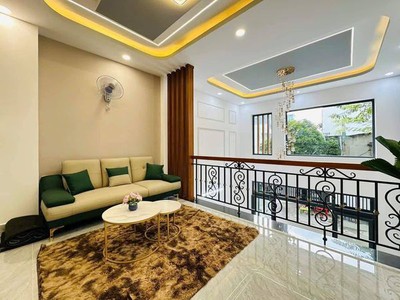 Ôtô ngủ trong nhà nguyễn tư giản quận gò vấp phường 12. 3