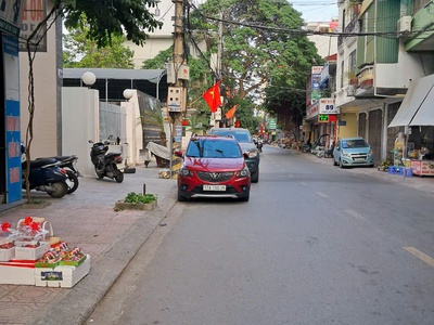 Bán gấp: nhà 9 tầng thiết kế hiện đại, ngay cổng bệnh viện đa khoa chất lượng cao - phố phan bá 1