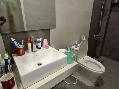 Nhà đẹp 3 tầng kiên cố - giá rẻ nhất khu vực chỉ 6 tỷ - mặt tiền hải châu 2