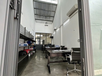Cho thuê nhà nguyên căn phù hợp làm văn phòng tại 432/8 võ văn kiệt, phường cô giang, q1 0
