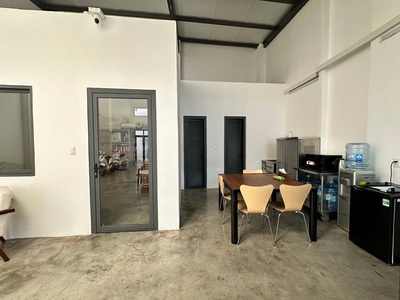 Cho thuê nhà nguyên căn phù hợp làm văn phòng tại 432/8 võ văn kiệt, phường cô giang, q1 2