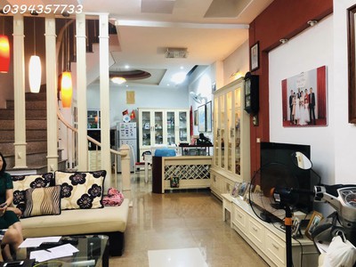 Bán nhà phố dịch vọng 47m2, ngay công viên cầu giấy, ngõ rộng gần phố, chỉ 9.x tỷ 0