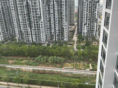 Cần bán căn góc căn hộ chung cư Vinhome Smart City 2 ngủ  1, full đồ gỗ, view hồ đẹp lung linh 0