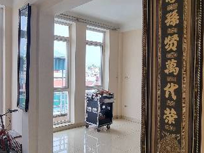Trung tâm quận - ba bước lên phố - nhà đẹp - thông lò đúc - bay nhanh 2