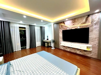 Bán nhà 50m2, 7 tầng,ngõ ô tô thông, nguyễn văn cừ, ngọc lâm, long biên - 15.3 tỷ 1