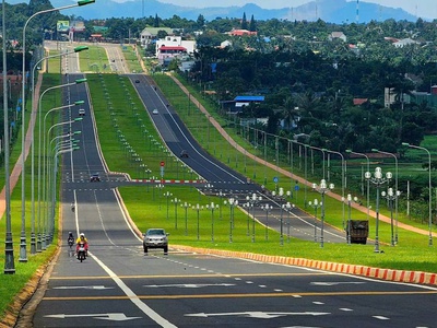 Bán nhà 2 mặt tiền đường Đại lộ, thích hợp làm nhà hàng, khách sạn. Sát cạnh sân bay 0