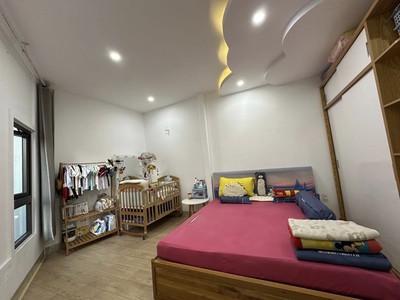 Bán nhà 2 tầng, 2 pn, 2 wc, 38m2, ngay q.8 - giá 4.9 tỷ - vị trí vàng, sổ hồng riêng  hoàn hảo cho 3