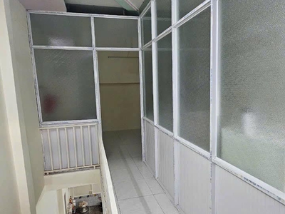 Nhà giáp  đường tên lửa, bình tân, hẻm 3 gác thông, 52m2, 2 tầng shr hoàn công đủ. 3