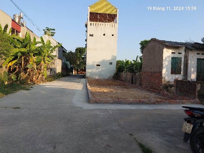 Lại tìm chủ khác cho lô full thổ, 85m2, mt5m, lô góc, ô tô, 2.4 tỷ, tiên dược, sóc sơn. 0