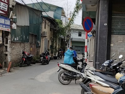 Hàng quá hiếm mặt phố giáp bát 38m, 4 tầng, mặt tiền 3.3m, 10.5 tỷ hoàng mai.  mặt phố giá rẻ bất 0