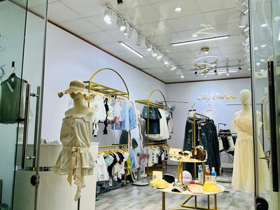 Cần sang nhượng shop quần áo nữ có chỗ ở lại tại khoái châu, hưng yên 0