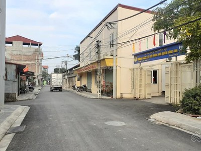 Thât 100   nhật tân, vĩnh ngọc, ô tô tránh, dừng đỗ, đường thông,  mt rộng, chỉ hơn 4 tỷ 2