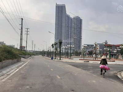 Thât 100   nhật tân, vĩnh ngọc, ô tô tránh, dừng đỗ, đường thông,  mt rộng, chỉ hơn 4 tỷ 0