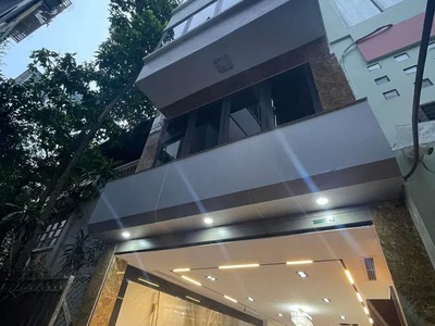 Nhà mới phố nguyễn văn cừ 39m2,7 tầng, 12.9 tỷ. long biên.ngõ thông, ô tô qua. 0