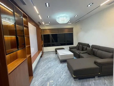 Nhà mới phố nguyễn văn cừ 39m2,7 tầng, 12.9 tỷ. long biên.ngõ thông, ô tô qua. 2