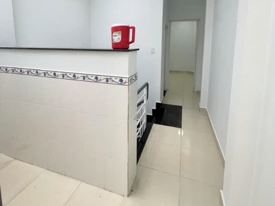 Hẻm xe hơi đậu cửa  - nhà 4 tầng  btct ở ngay - hẻm sạch thông thoáng- giáp lữ gia lê đại hành 4