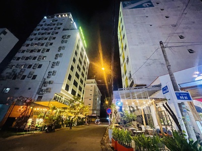 Bán toà căn hộ Đỗ Bí phố tây An Thượng 5 tầng doanh thu cực tốt. 2