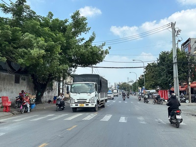 Nhà đẹp hxt nguyễn ảnh thủ ngang 8m 160m2 4 tầng đẹp 8pn gần chợ chỉ 11.9 tỷ. 1