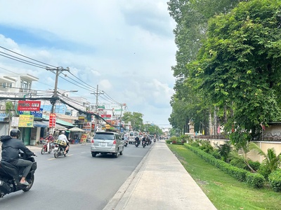 Nhà đẹp hxt nguyễn ảnh thủ ngang 8m 160m2 4 tầng đẹp 8pn gần chợ chỉ 11.9 tỷ. 0