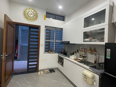 Nhà chính chủ - giá tốt - vị trí đẹp tại ngõ thịnh hào 1, phố tôn đức thắng, p.hàng bột, quận đống 0