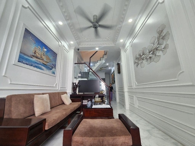 Chốt hơn 4 tỷ xíu  - nhà mới 3 tầng - nội thất cao cấp - huỳnh tấn phát - quận 7 1