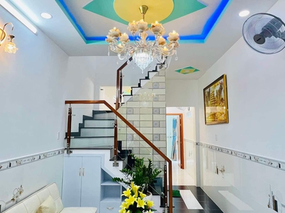 Nhà mới đón tết ngay cv làng hoa khu vực sầm uất bậc nhất gò vấp. 0