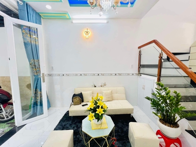 Nhà mới đón tết ngay cv làng hoa khu vực sầm uất bậc nhất gò vấp. 2