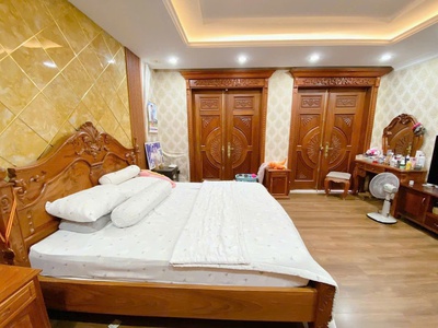 Nhà đẹp hxt nguyễn ảnh thủ ngang 8m 160m2 4 tầng đẹp 8pn gần chợ chỉ 11.9 tỷ. 4