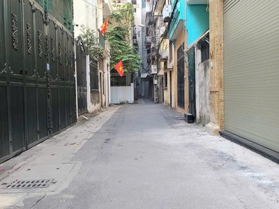 Cần bán nhà phân lô 7 tầng thang máy đường 800A Quan Hoa Cầu Giấy giá 14.5 tỷ 1