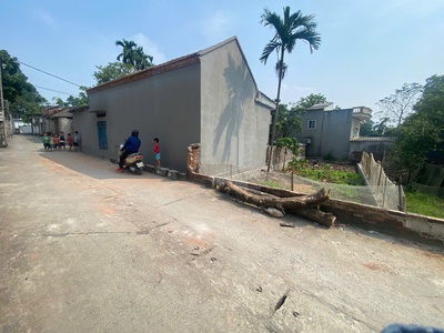 Cc gửi bán 95m đât full xã đông phương yên bám ql6 đường ô tô thông 1