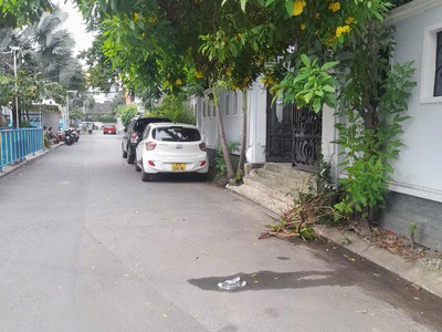 Tân bình - khu sân bay - b.a.n đất tặng nhà 5 tầng - 3 mt - ô tô dừng đổ 24/7 0