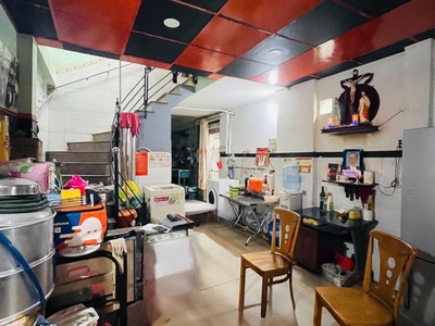 mặt tiền độc lập - tp - 74m - 2 tầng - chỉ 10 tỷ - vị trí kinh doanh siêu đỉnh - chốt gấp. 2