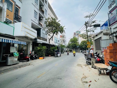 mặt tiền độc lập - tp - 74m - 2 tầng - chỉ 10 tỷ - vị trí kinh doanh siêu đỉnh - chốt gấp. 0