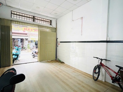 mặt tiền độc lập - tp - 74m - 2 tầng - chỉ 10 tỷ - vị trí kinh doanh siêu đỉnh - chốt gấp. 1