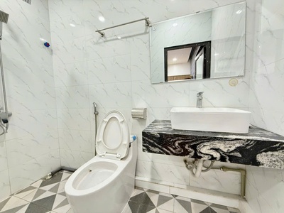 Bán nhà TT Huỳnh Thúc Kháng, tầng 3 khu phân lô, 3 ngủ, nhà đẹp ở luôn chỉ 3.55 tỷ 7