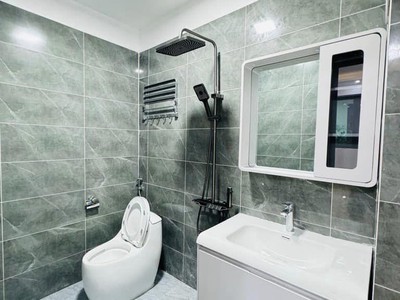 Trung tâm yên hoà - nhà đẹp ở ngay - tặng full nội thất - sổ hoa hậu - 3 bước ra phố - 45 m2 chỉ 4