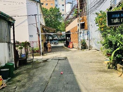 Đối diện aeon mall - hxh - sát mặt tiền - 130m - ngang 6.5 nhích 9 tỷ -chỉ 75tr/m 1