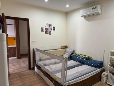 Bán căn hộ cc hồng hà tower, nhà đẹp, tặng full nội thất, 62.5m, 2 ngủ, 2wc, 3.x tỷ 2