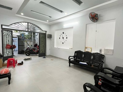 Bán nhà hxh, phạm văn đồng, bt, 85m2, giá 7.7 tỷ 2